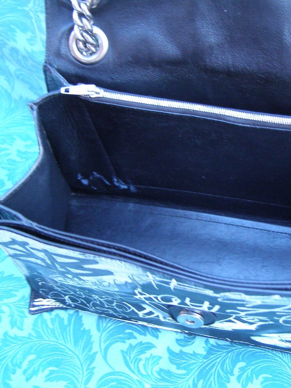 Balenciaga Agneau Arena Graffiti Medium Crush Chain Bag Black White - Picture 15 of 17